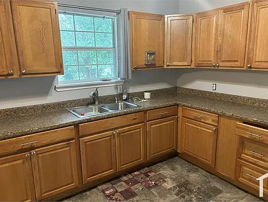 130 Hermitage Ct #2 — Photo 11