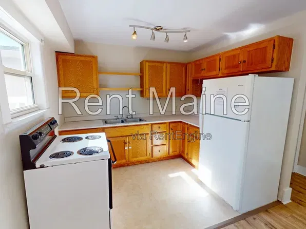 94 Western Ave #1, Augusta, ME 04330