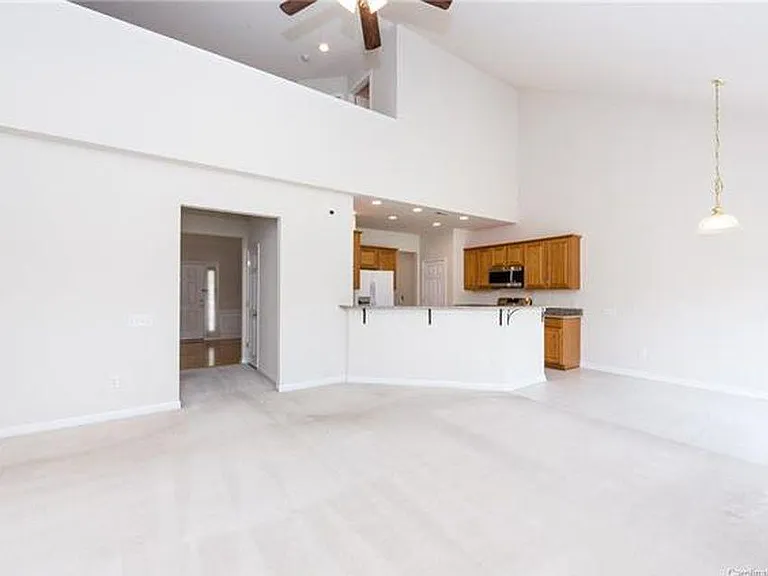 8609 Society St — Photo 30