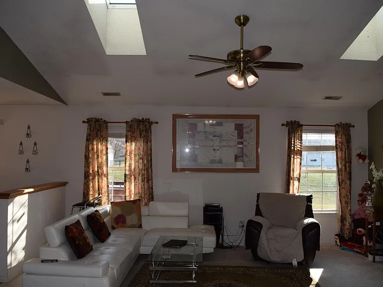 417 E Pine Ridge Dr — Photo 16