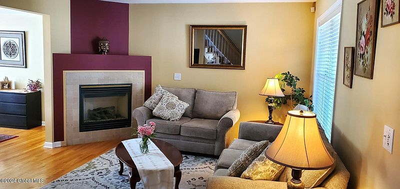 3rd image of 52 Patroon Pointe Drive