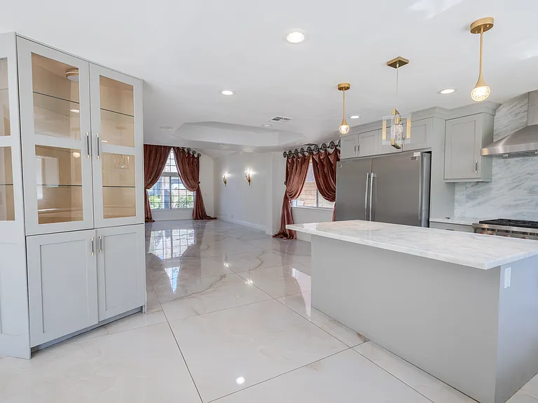 19314 Yolie Ln — Photo 15