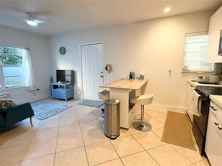 1337 Euclid Ave #104 — Photo 5