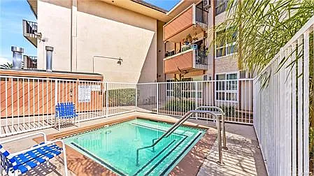 5585 E Pacific Coast Hwy #220 — Photo 20