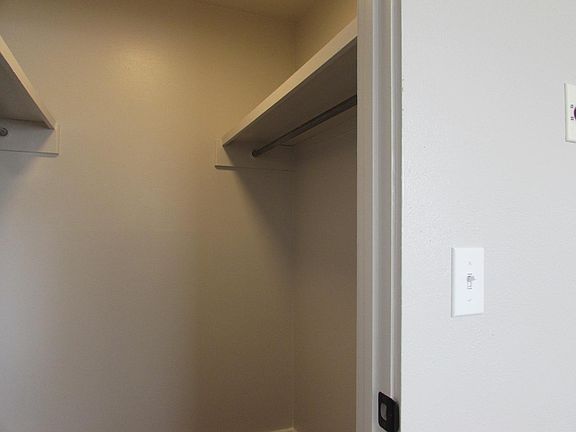 4th image of 420 Chipeta Ave #29