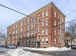 67 Palmer St APT 3, Salem, MA 01970