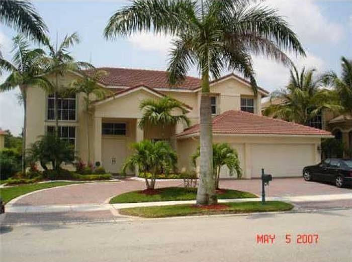 1st image of 1646 Salerno Cir