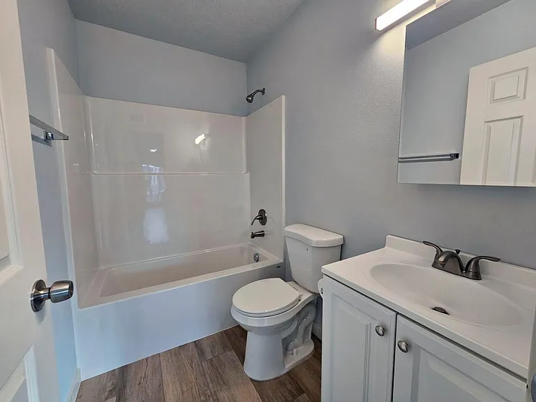 340 17th Ave — Photo 8