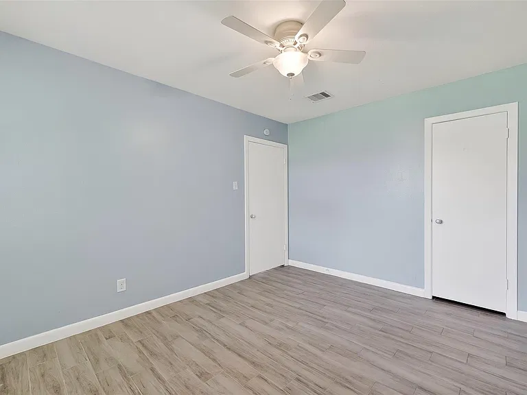 3428 Bradford St — Photo 17
