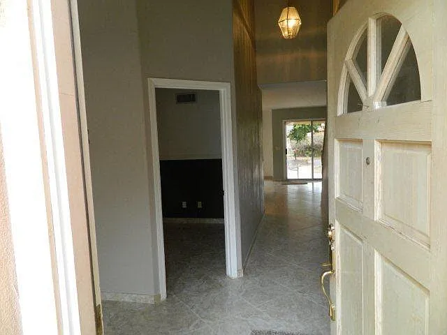 4 bed, 2.5 bath, 2047 sqft, $2,700 — Photo 1