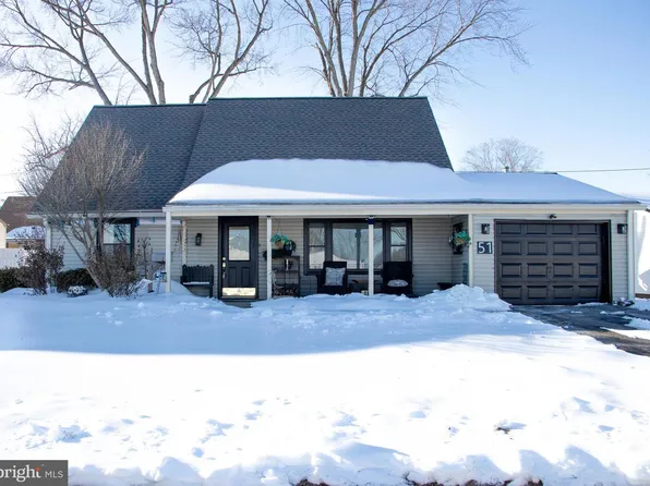 51 Gamewell Ln, Willingboro, NJ 08046