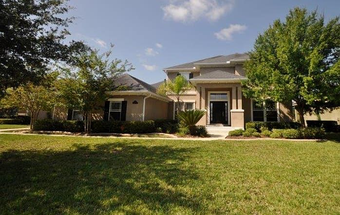 1st image of 909 Eagle Point Dr