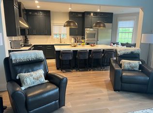 14 Country Ln, Hardyston Twp, NJ 07419