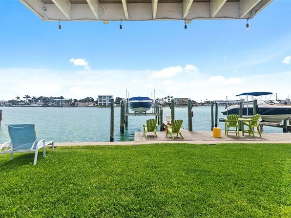 245 104th Ave APT 5, Treasure Island, FL 33706