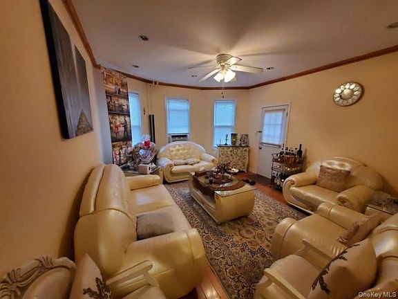2nd image of 83 Kraemer St Unit 1