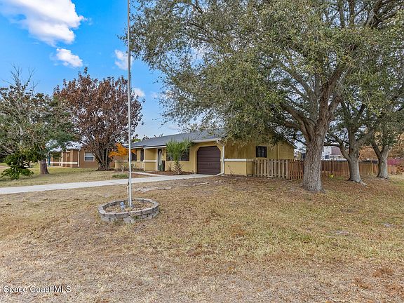 3rd image of 701 Rostock Cir NW