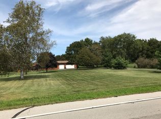 960 E County Line Rd, Grant Park, IL 60940