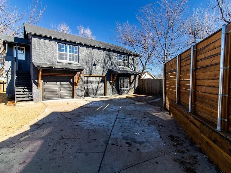 2229 NW 32nd St #1/2 — Photo 1