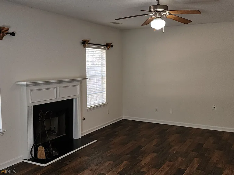 7130 Cavender Dr S — Photo 7