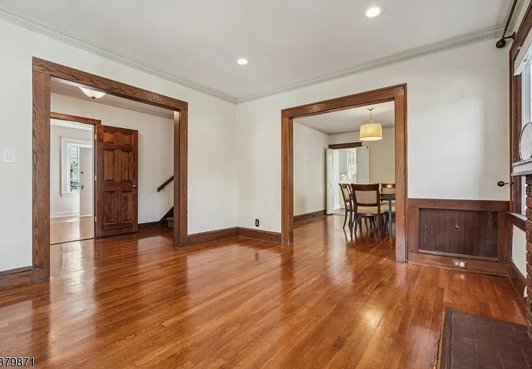 163 Myrtle Ave — Photo 7