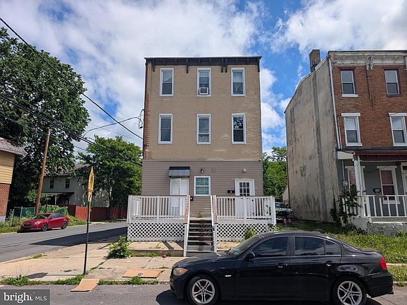 2nd image of 560 Edgewood Ave