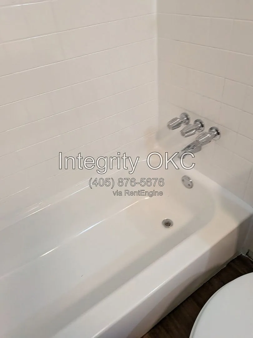 2 bed, 1.0 bath, 725 sqft, $760 — Photo 4