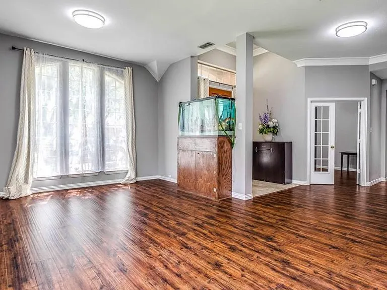 5717 Hilton Head Dr — Photo 3