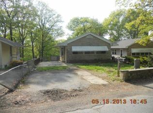 36 Skidmore Trl, Hopatcong, NJ 07843