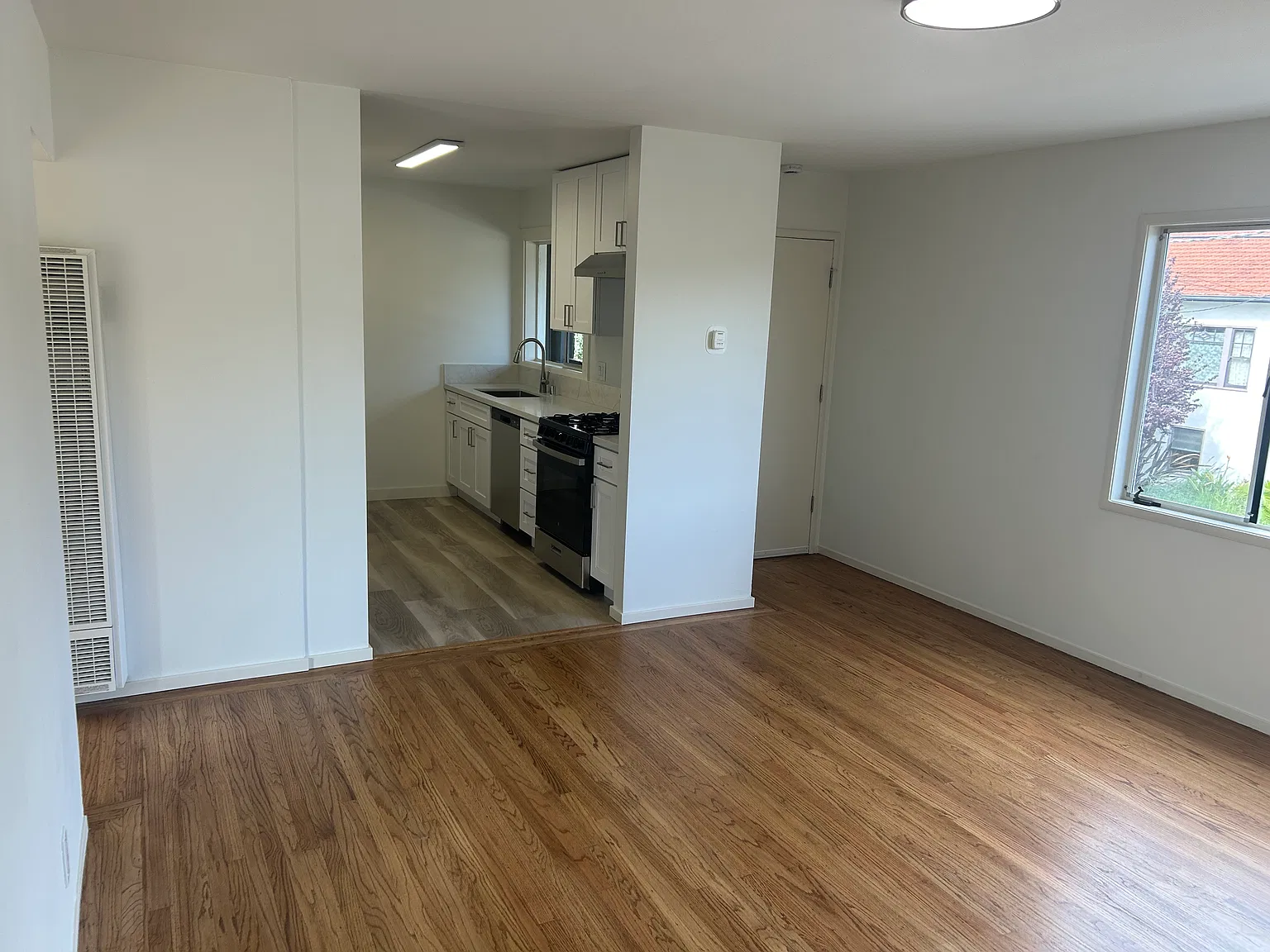 2 bed, 775 sqft, $2,850 — Photo 1