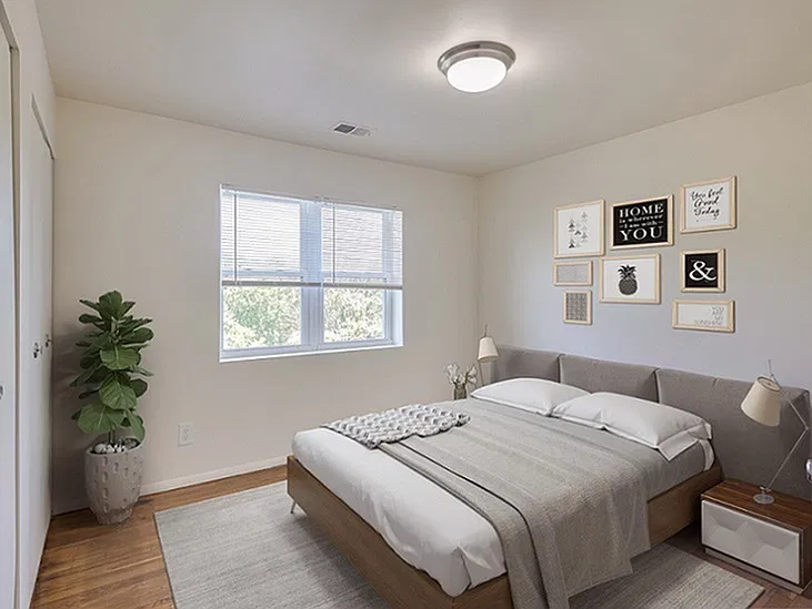Sequoia Manor Apartments — Photo 3