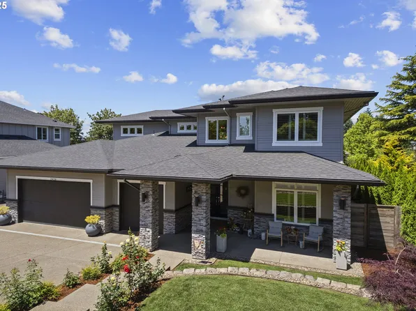 2426 Haskins Rd, West Linn, OR 97068