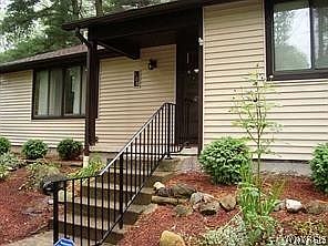 3rd image of 180 Paradise Rd