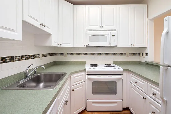 Rented by Town Residential | media 19