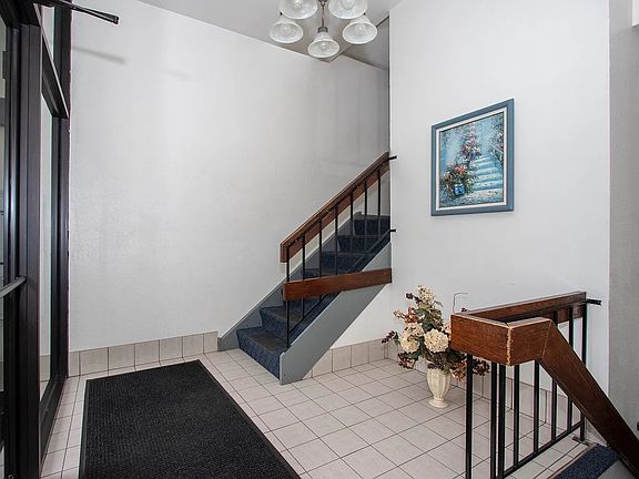 5th image of 2151 Country Club Dr APT 25