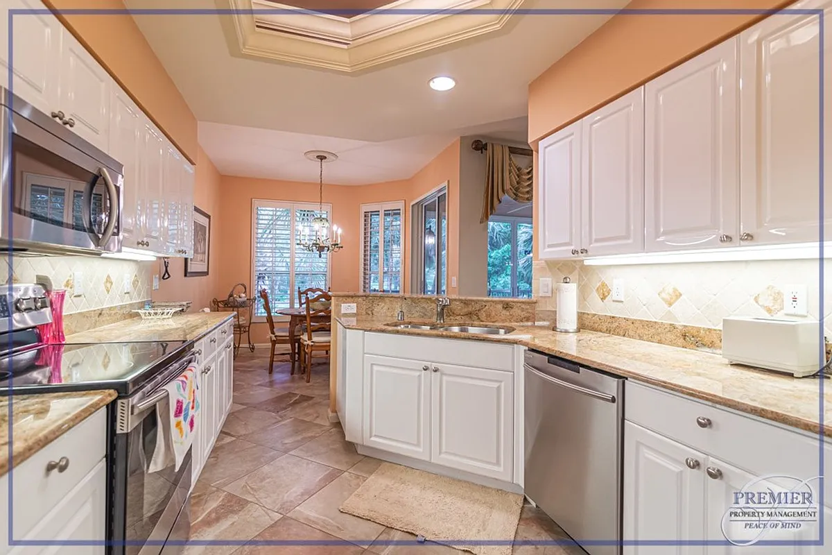 Building Photo - 8460 Abbington Cir #1821