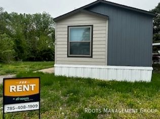 1818 NE Burgess Ct #1818, Topeka, KS 66608