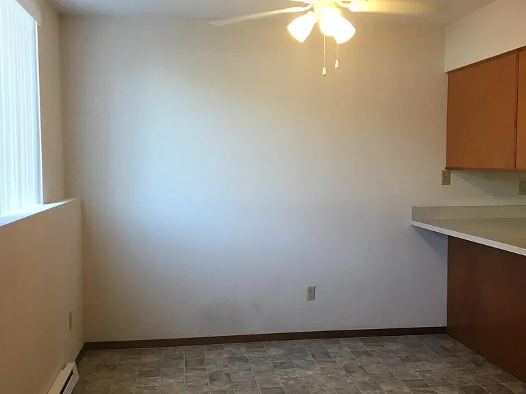 17 Yellowstone St #3 — Photo 5