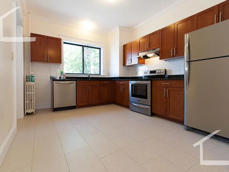 27 Glenville Ave #3 — Photo 15