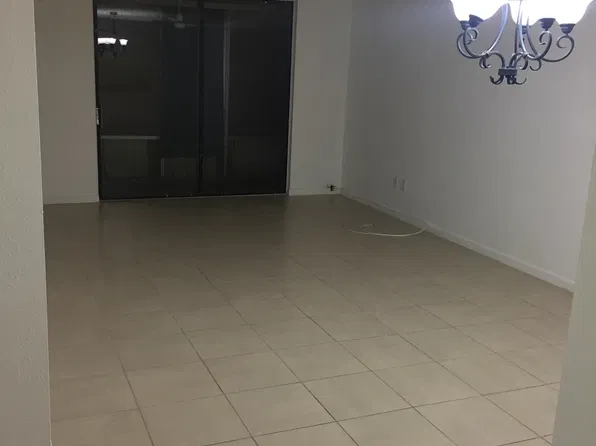 2840 Somerset Dr APT 102M, Fort Lauderdale, FL 33311
