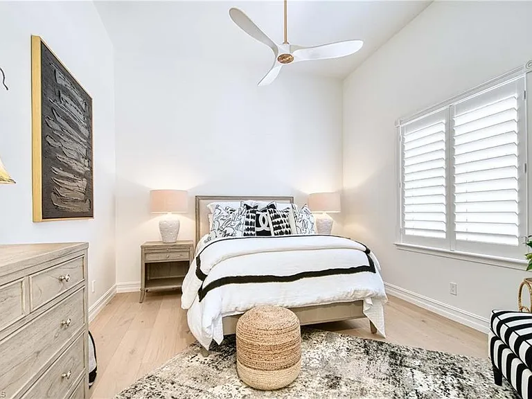 9013 Terranova Dr — Photo 32
