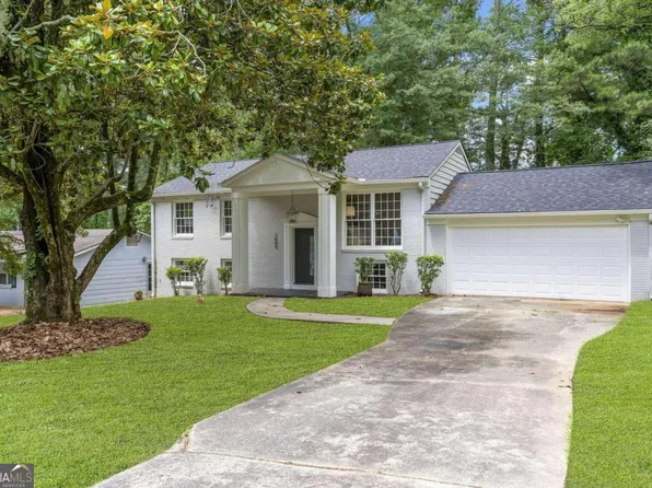 2899 Port Royal Ln, Decatur, GA 30034