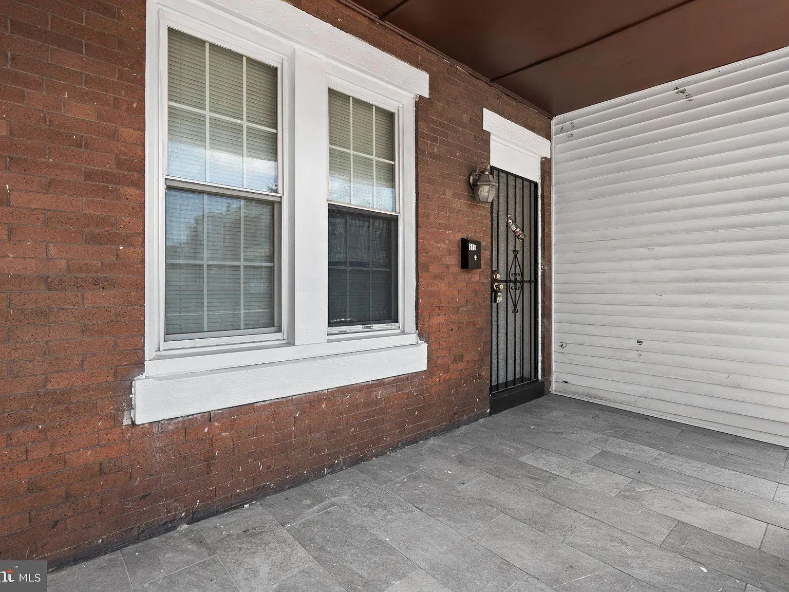 3 bed, 1.0 bath, 1380 sqft, $1,600 — Photo 3