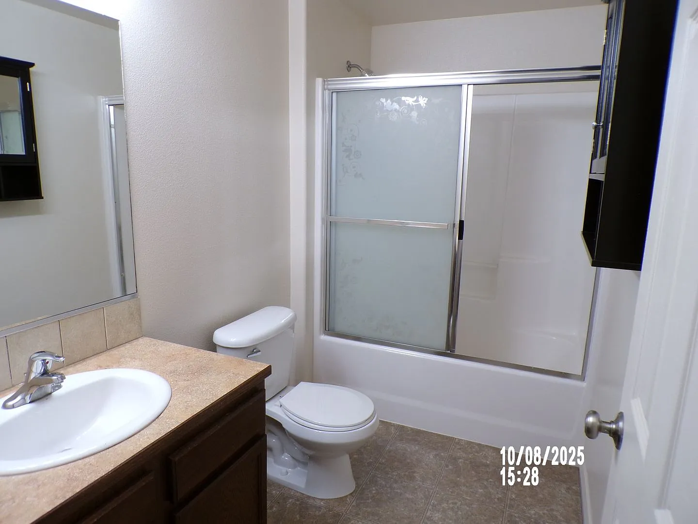 Spacious 3 bed 2 bath private cul-de-sac — Photo 4