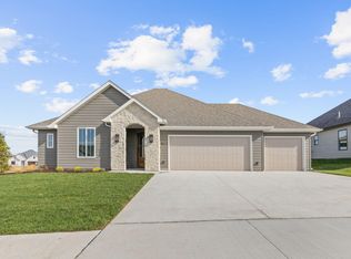 4613 Estacada Dr, Columbia, MO 65201