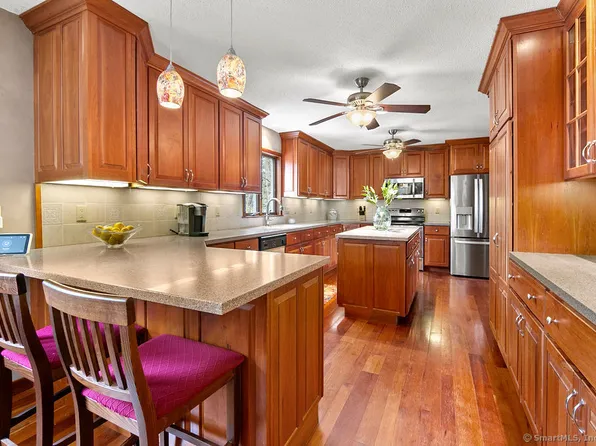 10 Devonshire Drive, South Windsor, CT 06074