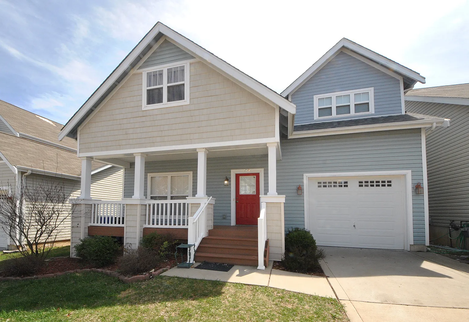 257 Montclair Tower Dr photo 1