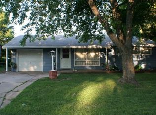 1208 N Golf St, Augusta, KS 67010
