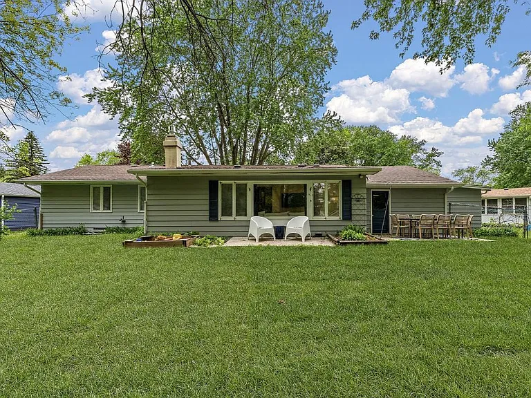 1424 Vista Ln — Photo 24