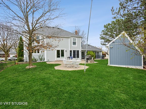 3rd image of 209 Clearbrook Ct