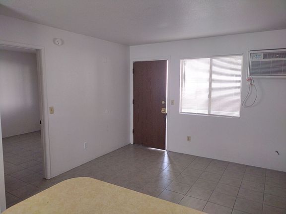 5th image of 3520 E 2nd St #4